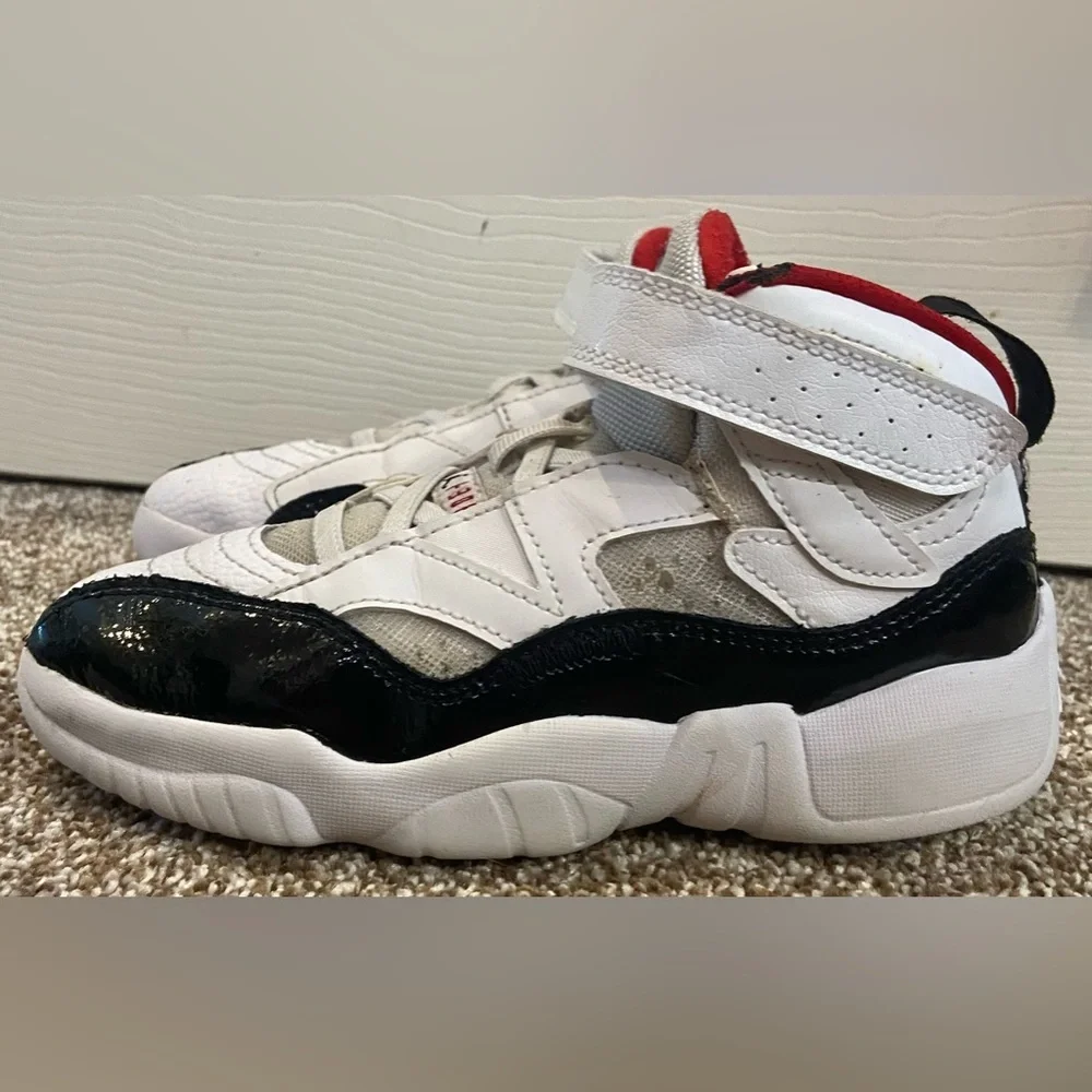 NIKE AIR JORDAN JUMPMAN TWO TREY (PS) White/Navy/Red (DQ8432 102) Sz 13C